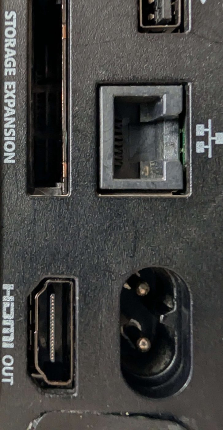 Après réparation Microsoft Xbox Serie X — HDMI XBOX Serie X Remplacé et fonctionnel
