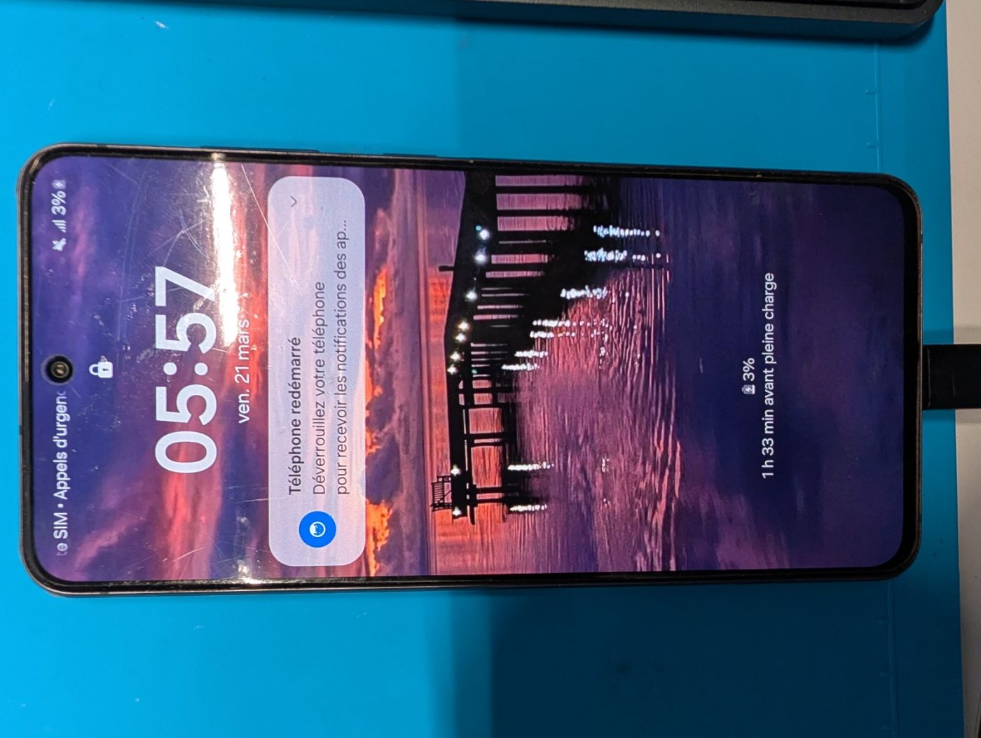 Après réparation Samsung Galaxy s21 fe — Téléphone réparé et redémarre